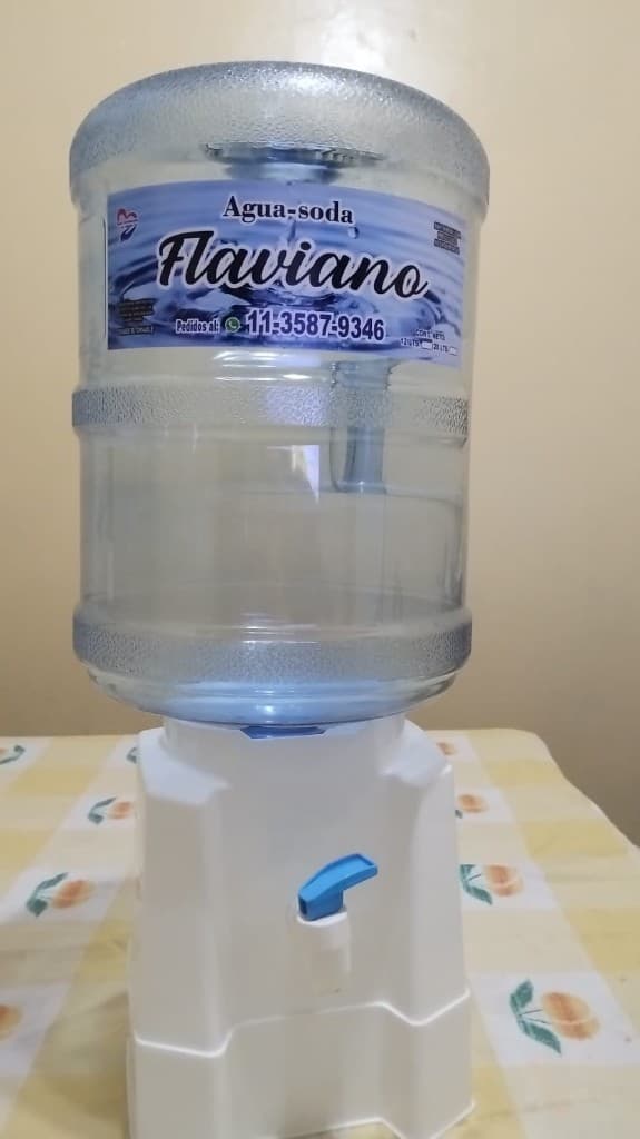 Bidón Agua Flaviano listo para servir en dispenser